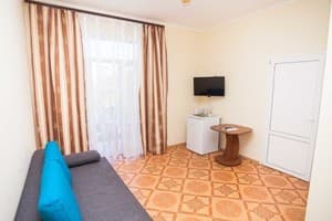 База отдыха Натали. Комфорт 4-местный Family двухкомнатный 4