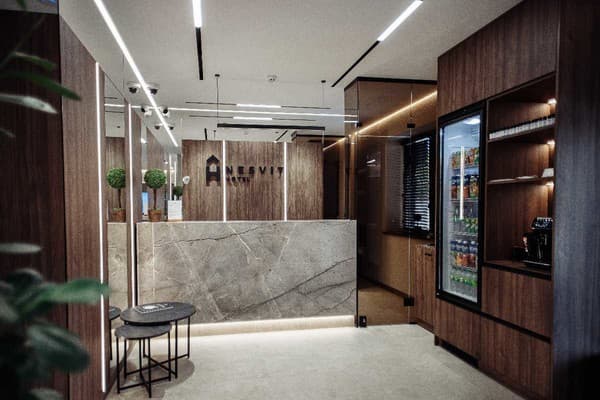 Nesvit Hotel 1