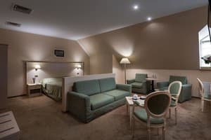 Отель ONOVO Dendra Hotel. Полулюкс двухместный Junior Suite 1