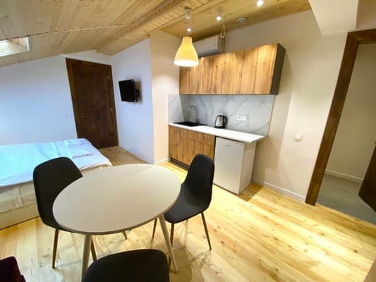 Oberig Леси Украинки, 19/15 5