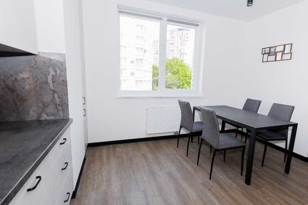 Oberig, Под Голоском 15б/92-2 11