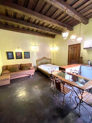 Oberig в центре возле Ратуши, на Площади Рынок 39/15 16