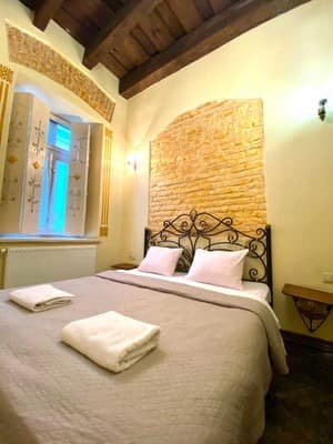 Oberig возле Галицкого рынка, ул. Валова 21/16а 1