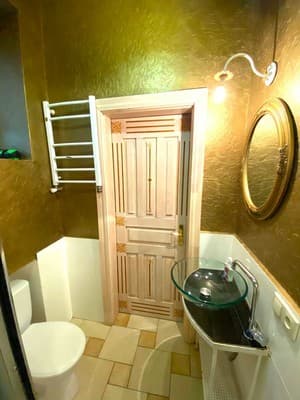 Oberig возле Галицкого рынка, ул. Валова 21/16а 5