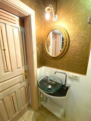 Oberig возле Галицкого рынка, ул. Валова 21/16а 11