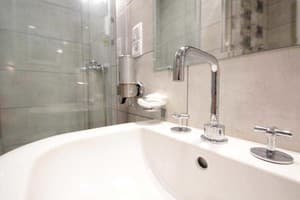 Апарт-отель Old City Center Lviv. Апартаменты 5-местный с 2 спальнями 11