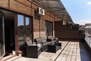 Апарт-отель Old City Center Lviv. Люкс 4-местный с террасой 16