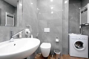 Апарт-отель Old City Center Lviv. Люкс 5-местный с 2 спальнями 13