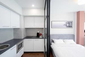 Апарт-отель Old City Center Lviv. Люкс 5-местный с 2 спальнями 7