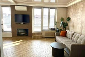 Апарт-отель Old City Center Lviv. Студио трехместный с террасой 5