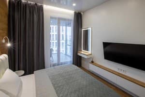 Апарт-отель Old City FORUM Apartments. Люкс 4-местный с видом на город 3