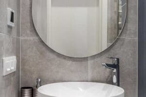 Апарт-отель Old City FORUM Apartments. Студио двухместный с кроватью размера «king-size» и балконом 9