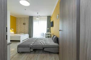 Апарт-отель Opera Passage Hotel & Apartment. Делюкс 4-местный Апартамент з балконом 602 5