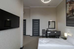 Апарт-отель Opera Passage Hotel & Apartment. Семейный 5-местный 401 2