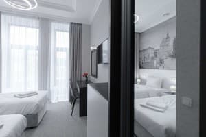 Апарт-отель Opera Passage Hotel & Apartment. Стандарт двухместный Номер с Балконом 303 2