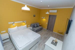 Апарт-отель Opera Passage Hotel & Apartment. Улучшенный трехместный Апартамент 506 2