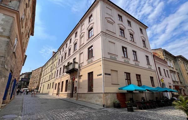 Optima Collection Медиваль Львов 1