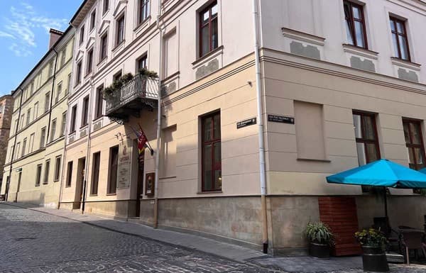 Optima Collection Медиваль Львов 2