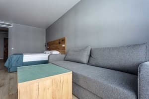 Отель Optima Collection Мірамар. Люкс двухместный (2+1) двухкомнатный 5