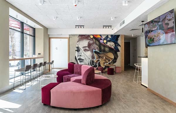 Optima Collection Мурал Львов 1