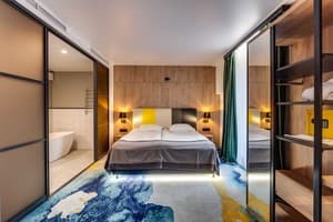 Отель Optima Collection Мурал Львов. Люкс двухместный  13