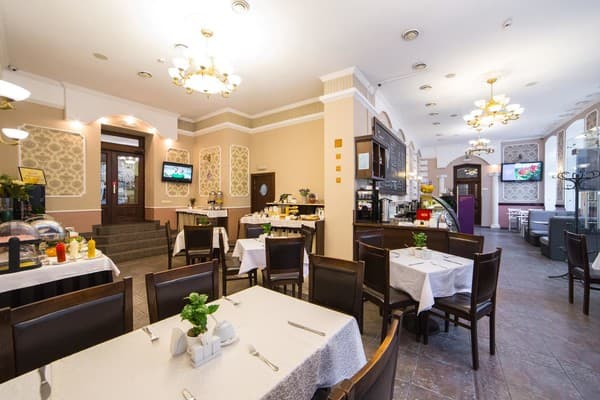 Optima Дворжец Львов 15