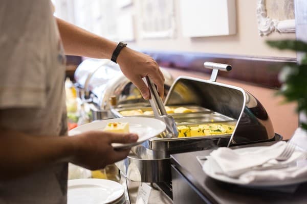 Optima Дворжец Львов 18