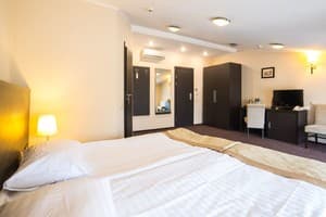 Отель Optima Дворжец Львов. Супериор двухместный  1