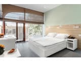 Orange Hotel 4