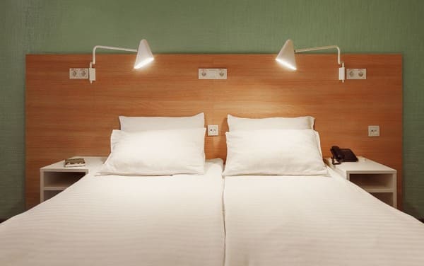 Orange Hotel 7