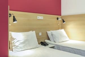 Отель Orange Hotel. Эконом двухместный классик без вида 4