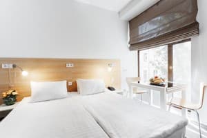 Отель Orange Hotel. Полулюкс двухместный с мини - кухней 1