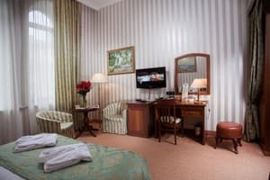 Отель Отрада. Полулюкс двухместный Джуниор 3
