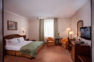 Отель Отрада. Полулюкс двухместный Джуниор 7