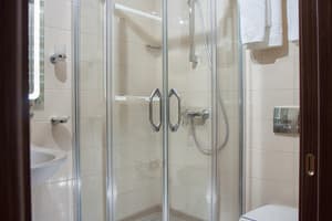 Отель Отрада. Улучшенный двухместный в Мансарде 8