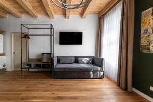 Отель Oysters&Bubbles Gastro Hotel. Rynok square. Улучшенный двухместный большой с видом на город 2+2 3