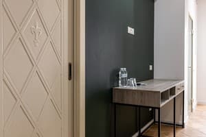 Отель Oysters&Bubbles Gastro Hotel. Rynok square. Улучшенный двухместный с видом на город 2+1 5