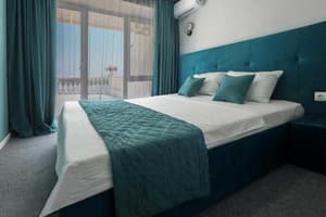 Отель PANORAMA BRIZ. Люкс 4-местный  9