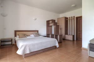 Отель Пальмира. Полулюкс 4-местный  2