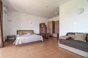 Отель Пальмира. Полулюкс 4-местный  4