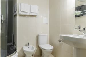 Отель Печерский. Семейный трехместный Люкс 10