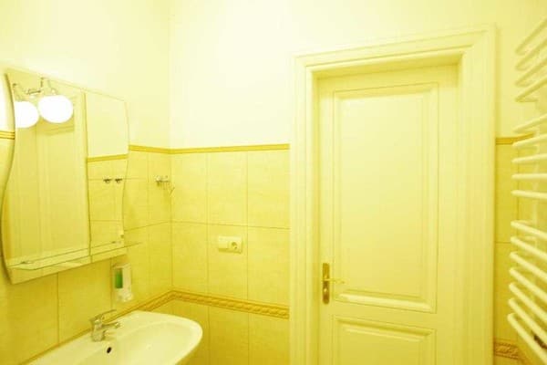 Под крышей  3