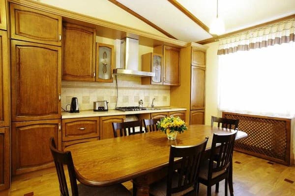 Под крышей  5