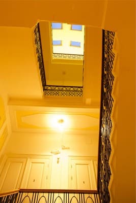 Под крышей  6