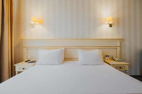 Premier Geneva Hotel 3