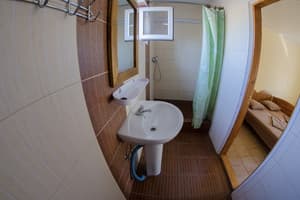 Гостиный двор Приморская 25. Стандарт трехместный с удобствами (корп. Т) 4