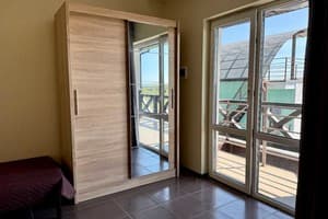 Отель QZone 2. Классик трехместный  9