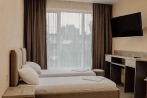 Готель REEF Hotel. Сімейний 4-місний люкс 8