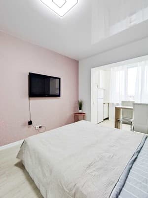 Радужная студия на Южном вокзале 6