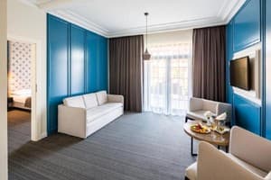 Отель Рафаэль. Люкс 4-местный с террасой 1